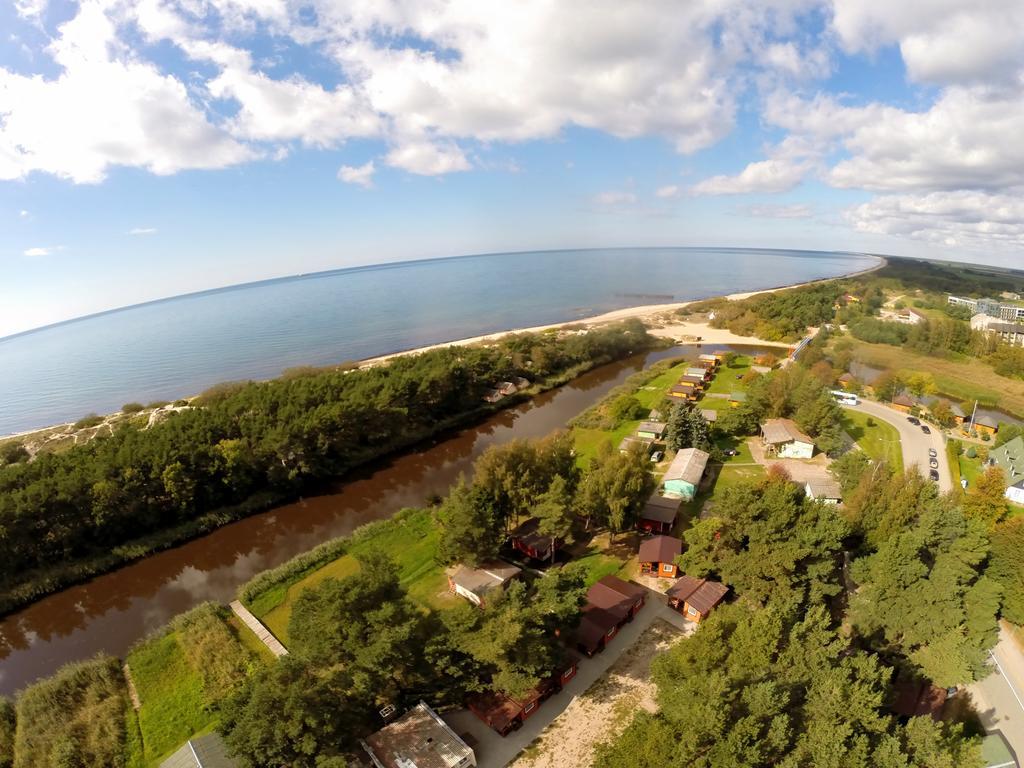 Hotel Poilsiaviete Elnias à Šventoji Extérieur photo